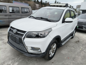 北汽幻速S3 2016款 S3L 1.5L 手动尊享型