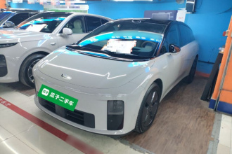 理想汽车 理想i6 2025款 两驱标准版