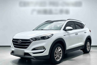 现代 途胜 2018款 1.6T 双离合两驱15周年特别版