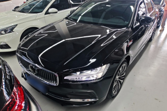 沃尔沃S90 2024款 B5 智逸豪华版