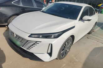 长安 逸动PHEV 2025款 智慧新蓝鲸 145KM 战舰版