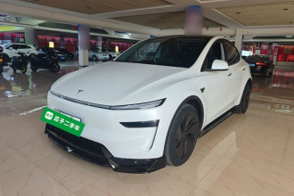 特斯拉 Model Y 2025款 长续航全轮驱动 首发版