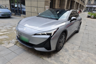 ARCFOX极狐 极狐 阿尔法S5 2024款 560PRO 185kW