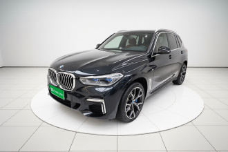 宝马X5 2022款 改款 xDrive 40Li M运动套装
