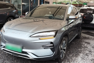 比亚迪 宋PLUS新能源 2024款 荣耀版 EV 520km 豪华型