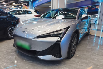 ARCFOX极狐 极狐 阿尔法S5 2025款 改款 560PRO 185kW