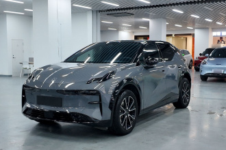 极氪X 2025款 五座长续航版