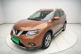 日产 奇骏 2014款 2.5L CVT尊享版 4WD