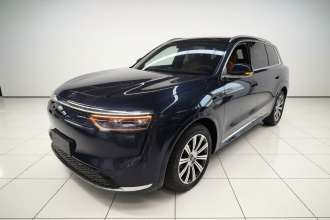 鸿蒙智行 问界M8 2025款 纯电 Max+ 六座四驱版 (192线激光雷达）