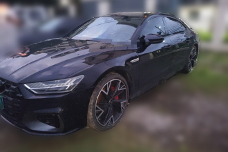 奥迪A7L 2024款 45 TFSI quattro 黑武士版