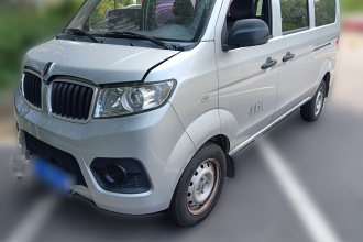 金杯 小海狮X30 2024款 1.5L 财富型客车 5/6/7座 前置空调