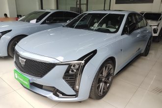 凯迪拉克CT5 2025款 28T 赛道性能版+巅峰赛道选装包