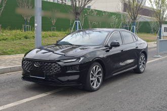 福特 蒙迪欧 2022款 改款 EcoBoost 245 至尊型