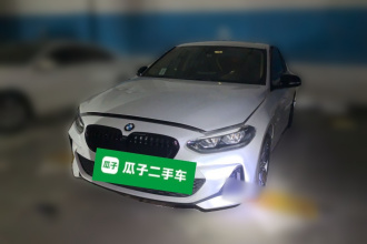 宝马1系 2021款 改款 125i M运动曜夜版