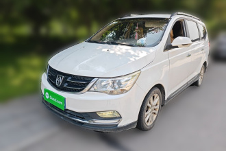 宝骏730 2016款 1.5L 手动舒适型 7座 国V