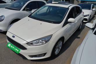 福特 福克斯 2015款 两厢 EcoBoost 125 自动超能风尚型