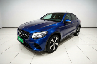 奔驰GLC轿跑 2019款 改款 GLC 200 4MATIC 轿跑SUV