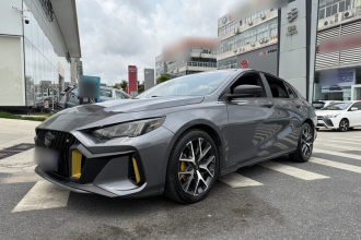 广汽传祺 影豹 2021款 270T DCT J16版