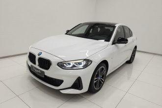 宝马1系 2021款 120i M运动版