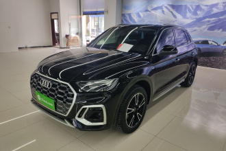奥迪Q5L 2024款 40 TFSI 时尚动感型