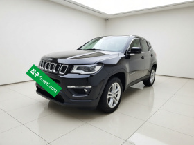 Jeep 指南者 2020款 220T 自动精英版
