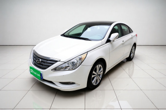 现代 索纳塔 2011款 2.0L 自动豪华版