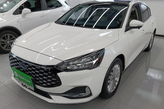 福特 福克斯 2021款 三厢 EcoBoost 180 自动锋潮型