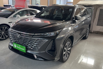 长安CS75 PLUS 2023款 第三代 1.5T 自动尊贵型