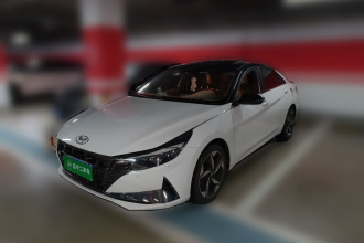 现代 伊兰特 2021款 240TGDi DCT LUX尊贵版