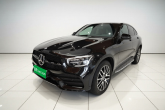 奔驰GLC轿跑 2023款 GLC 260 4MATIC 轿跑SUV