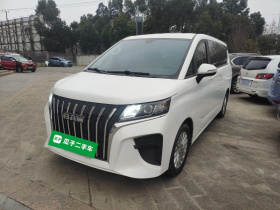 BAW北汽制造 锐胜王牌M7 2023款 2.0L 自动长轴创享型 7座