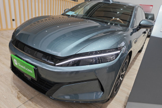 比亚迪 汉L 2025款 DM-p 四驱激光雷达旗舰型