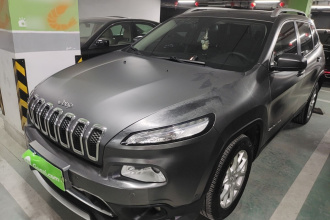 Jeep 自由光 2017款 2.4L 领先智能版