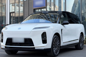 蔚来ES8 2026款 六座行政豪华版