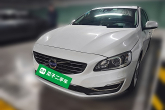 沃尔沃V60 2015款 T5 智雅个性运动版