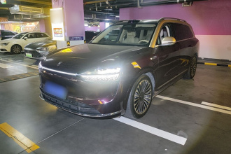 鸿蒙智行 问界M9 2025款 增程 Ultra版 52kWh 6座版 (192线激光雷达）