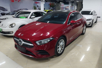 奔驰A级 2021款 A 200 L 运动轿车动感型