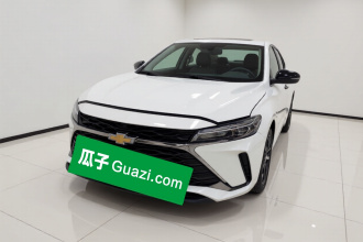 雪佛兰 科鲁泽 2023款 1.3T 轻混自动尊享版