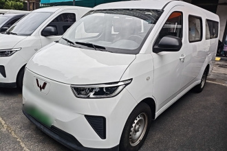 五菱汽车 五菱扬光 2024款 300km 舒适型客车版 75kW