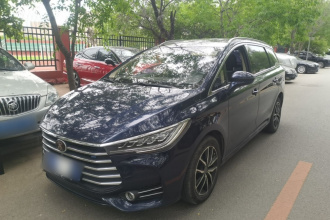 比亚迪 宋MAX 2018款 1.5T 自动智联尊享型 7座