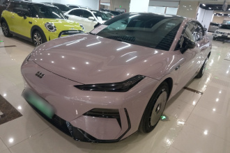 吉利银河 银河E8 2024款 550km 后驱龙腾版