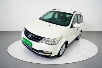 宝骏730 2016款 1.5L 手动舒适型 7座 国V