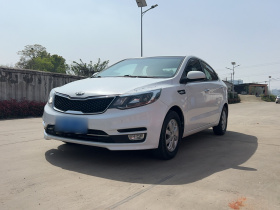 起亚K2 2015款 三厢 1.4L MT GLS