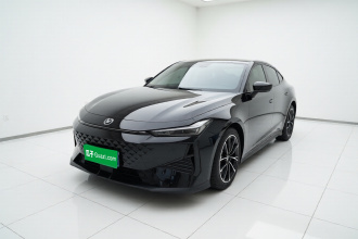 长安UNI-V 2024款 1.5T 尊享型