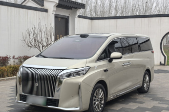 魏牌 高山 2025款 四驱高山8