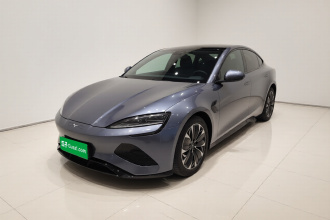 比亚迪 海豹 2022款 550km 标准续航后驱版尊贵型