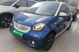 smart forfour 2016款 0.9T 66千瓦极致版
