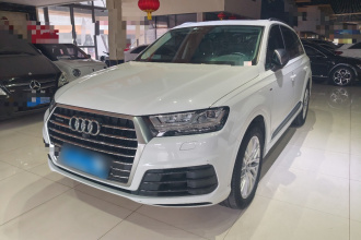 奥迪Q7 2018款 45 TFSI S line运动型