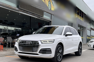 奥迪Q5L 2020款 改款 40 TFSI 荣享时尚型