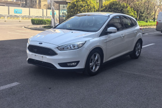 福特 福克斯 2017款 两厢 1.6L 自动舒适型智行版